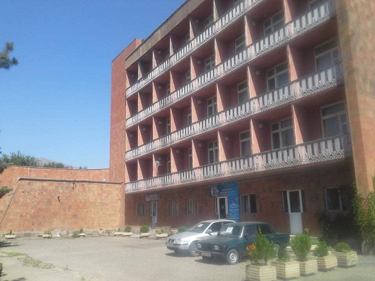 Hotel Gladzor Yeghegnadzor Exterior photo